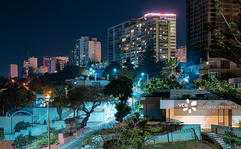 莫桑比克马普托天际线的夜景图片素材