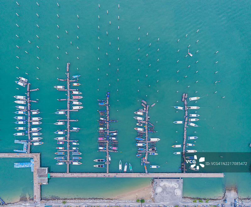 高角度风景，巴厘海快艇码头，芭提雅市，东部地区的重要旅游城市图片素材