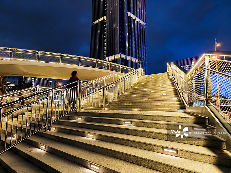 夜晚的灯光楼梯图片素材
