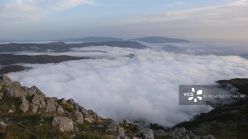 意大利卡拉布里亚门迪奇诺的山脉与天空的美丽景色图片素材