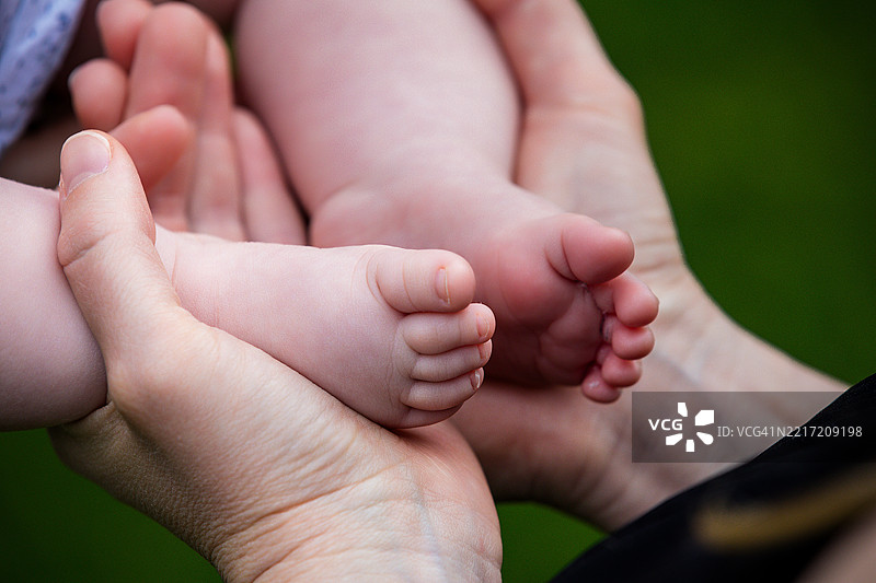 婴儿脚丫、幼儿、儿童、手、夫妻、家庭、质感，肯尼亚图片素材