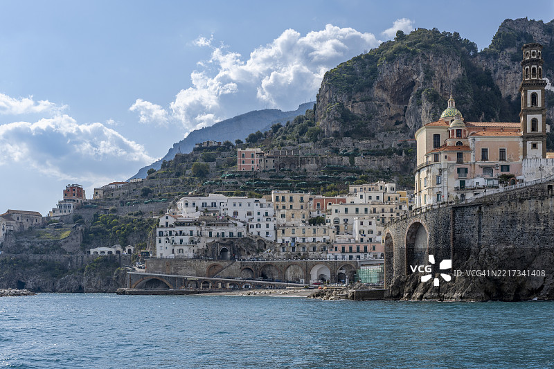 阿特拉尼 - 位于意大利那不勒斯附近的美丽阿马尔菲海岸图片素材