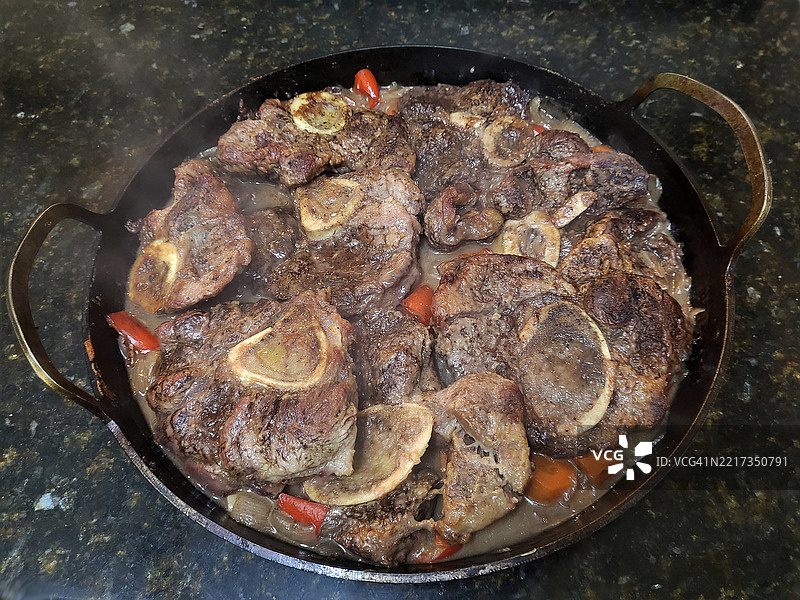 红烧小牛膝图片素材