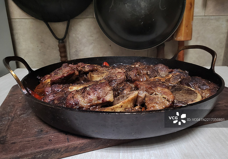 红烧小牛膝图片素材