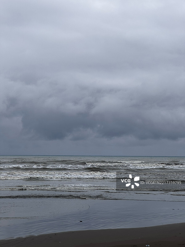 伊朗海洋与天空的美丽景色图片素材