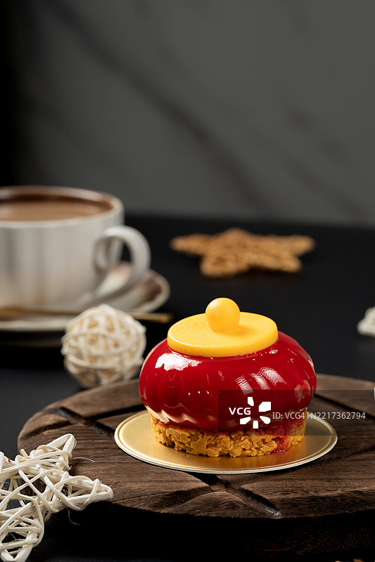 桌子上的甜点特写图片素材