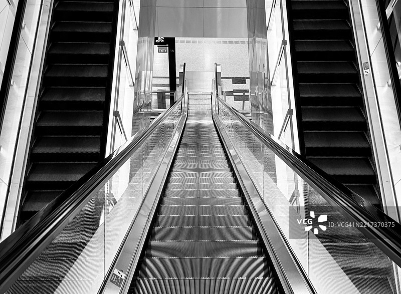 新加坡的自动扶梯景观图片素材