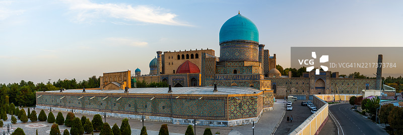 比比卡尼姆清真寺综合体的全景侧视图图片素材