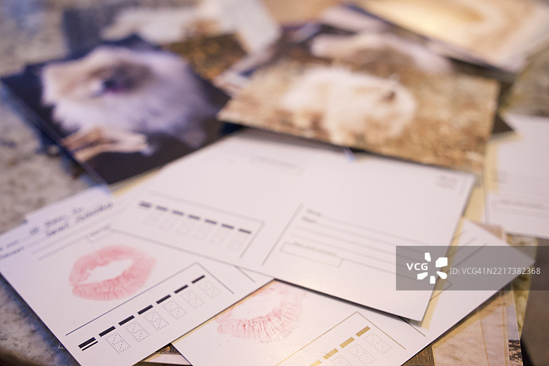 高角度视图的桌子上的文件图片素材