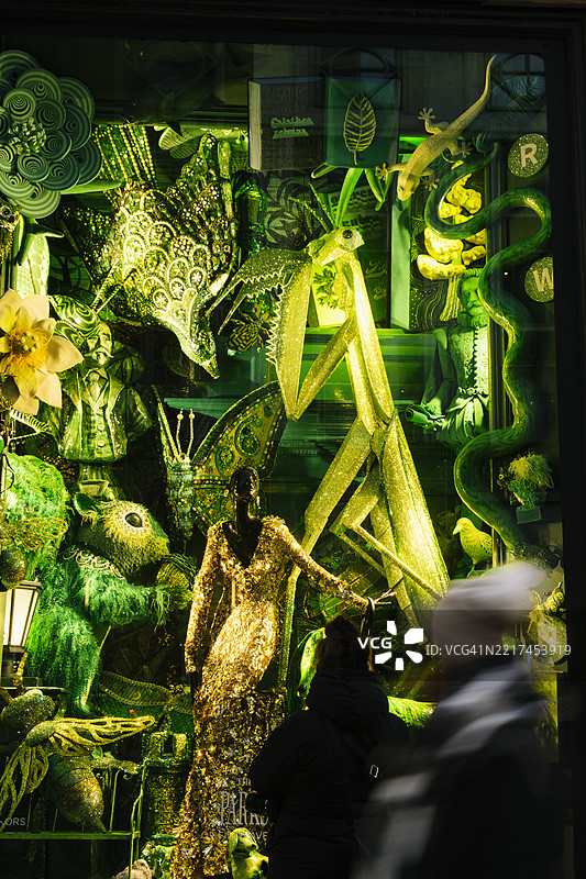 博格多夫·古德曼假日橱窗图片素材