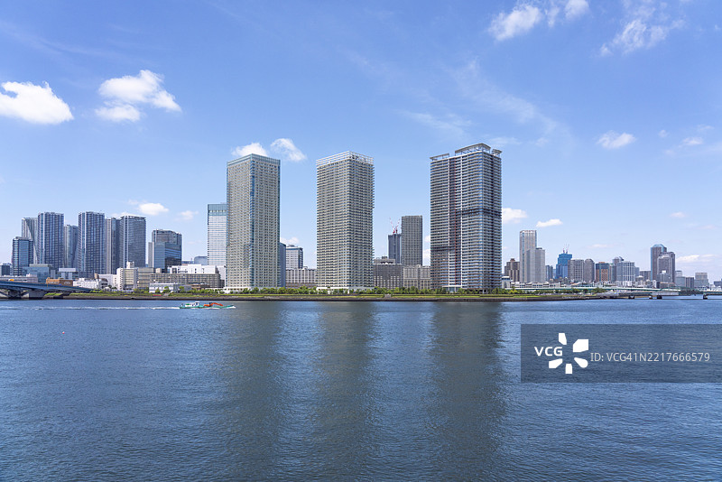 东京丰洲区的晴天公园图片素材