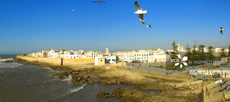 摩洛哥，埃萨维拉，从港口的斯卡拉俯瞰城市。图片素材