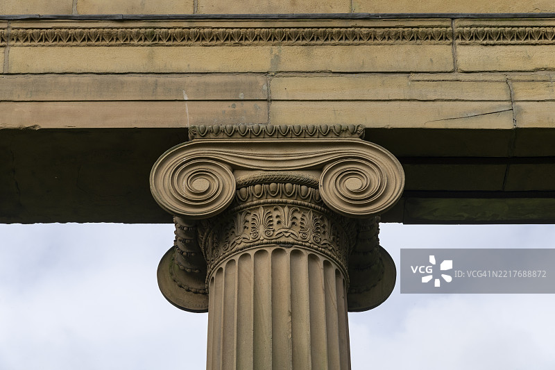 曼彻斯特希顿公园的老市政厅柱廊图片素材