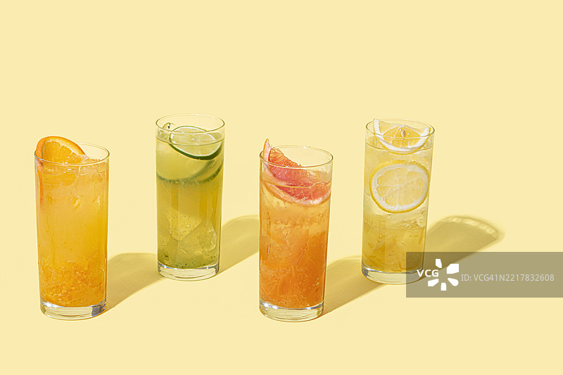 背景，物体，夏天，橙色汽水，橙汁，橙味饮料，柠檬汁，柠檬汽水，葡萄柚汁，青柠汁，水果图片素材
