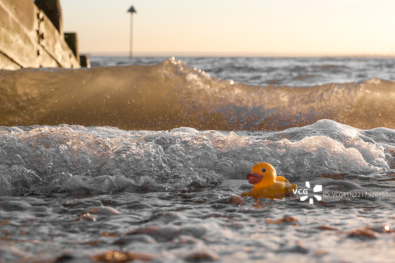 塑料污染，英国海滩图片素材