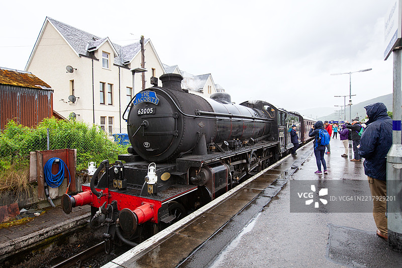 福特威廉火车站与雅各比特蒸汽火车图片素材