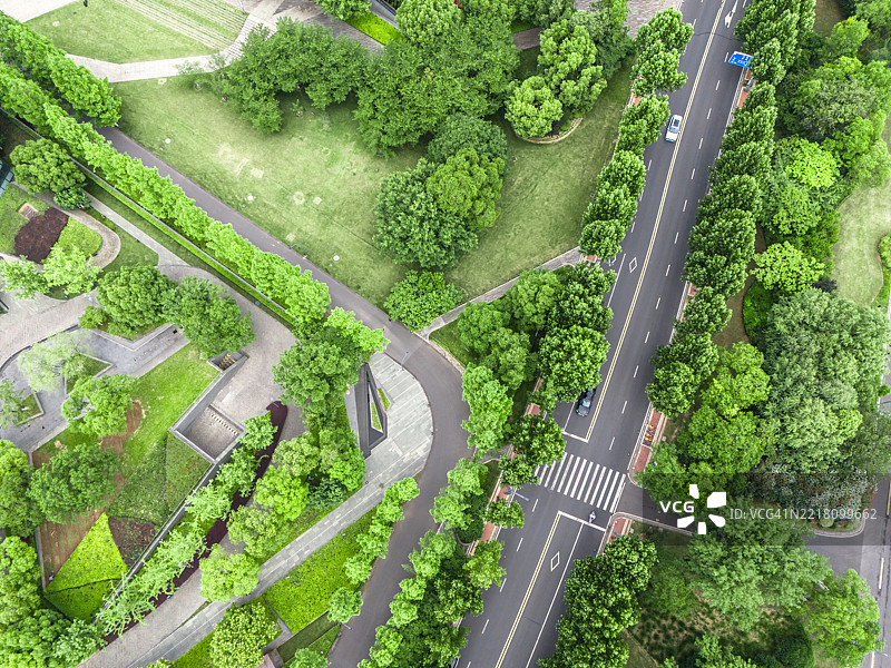 现代生态城市的鸟瞰图图片素材