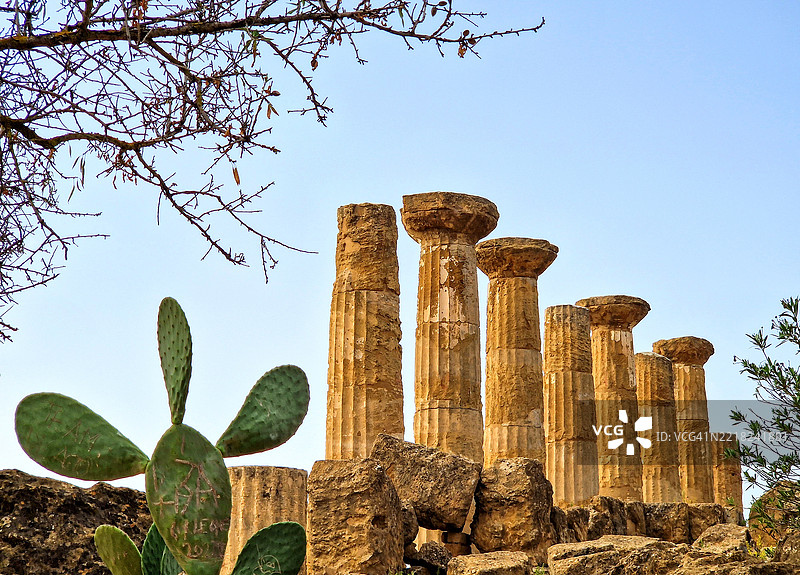 赫拉克勒斯（海克力士）多立克神庙，神庙谷（valle dei templi），阿格里真托，西西里岛图片素材