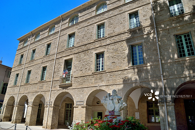 佩泽纳斯市政厅。图片素材