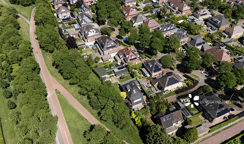 荷兰住宅区的房屋在白天图片素材