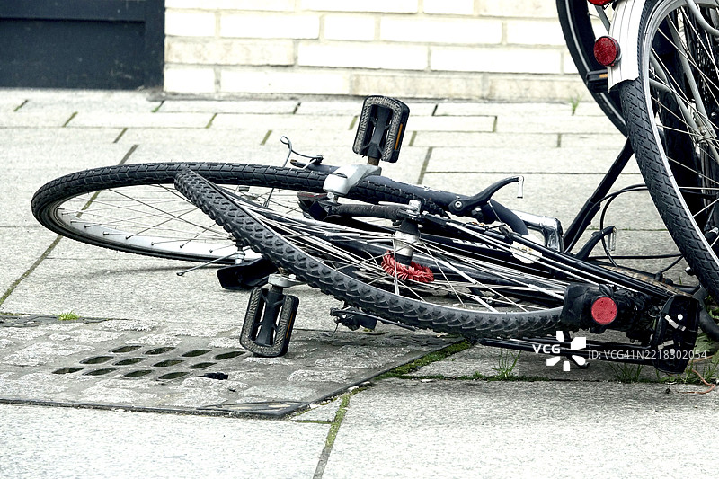 破坏行为，损坏的自行车，德国，欧洲图片素材