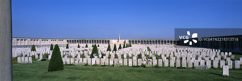 第一次世界大战波兹耶尔纪念碑（英国军事公墓）图片素材