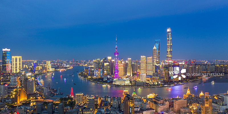 上海夜景的鸟瞰图图片素材