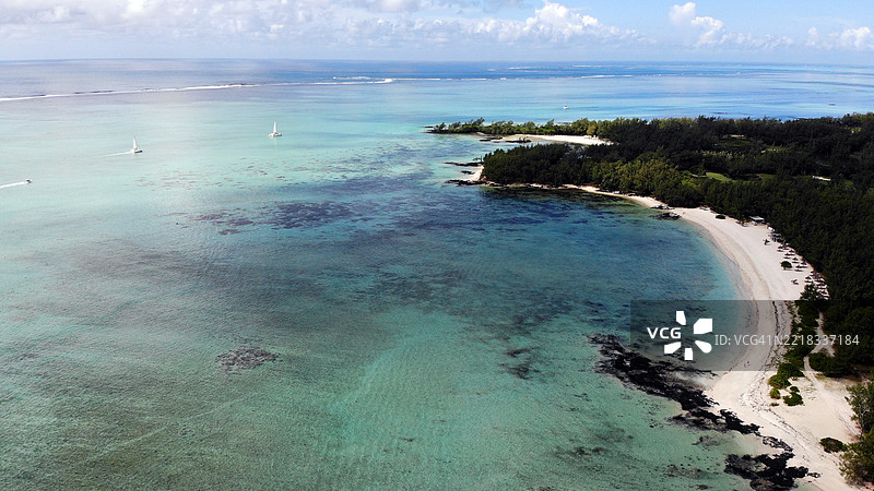 毛里求斯海洋与天空的鸟瞰图图片素材