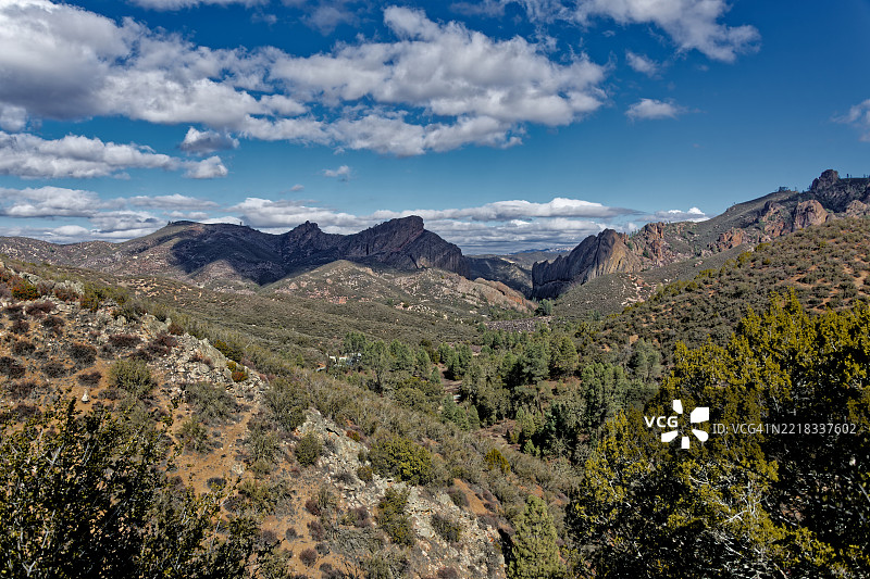 自然对我来说总是令人惊叹，皮纳克尔斯国家公园，美国图片素材