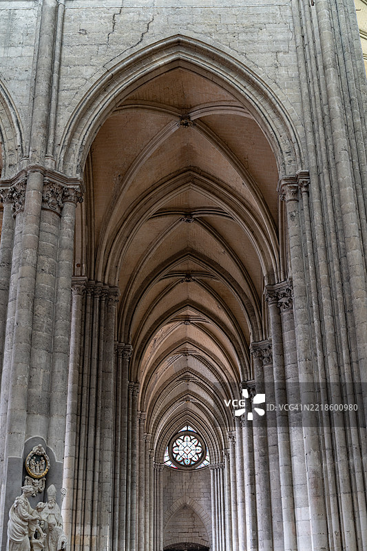 亚眠大教堂的走廊图片素材