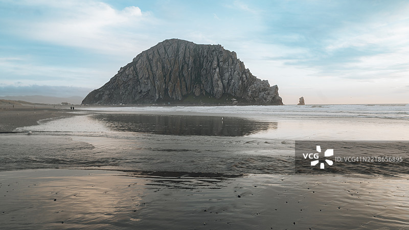 加利福尼亚州莫罗湾的海洋与天空的美丽景色图片素材