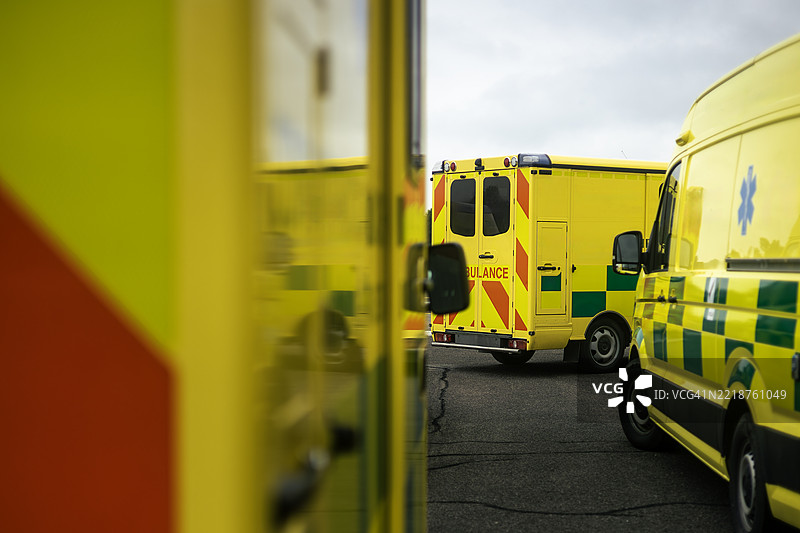 紧急医疗服务的救护车图片素材