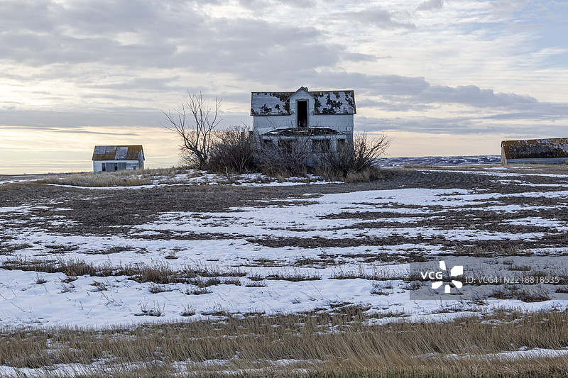 被忽视的草原农场图片素材