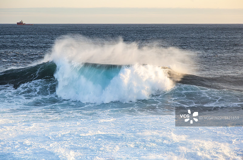 破浪，大西洋图片素材