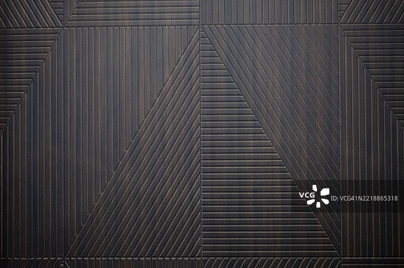 带有三角形图案的木质表面图片素材