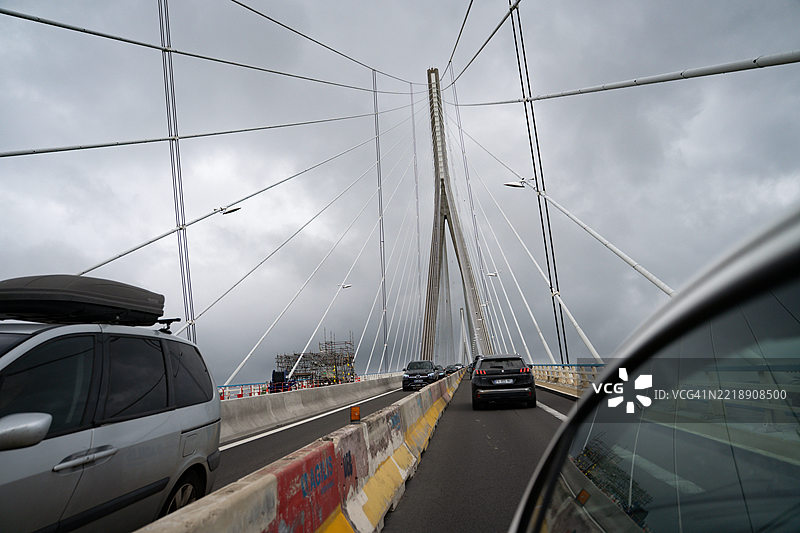 诺曼底大桥 - 横跨塞纳河的斜拉桥图片素材