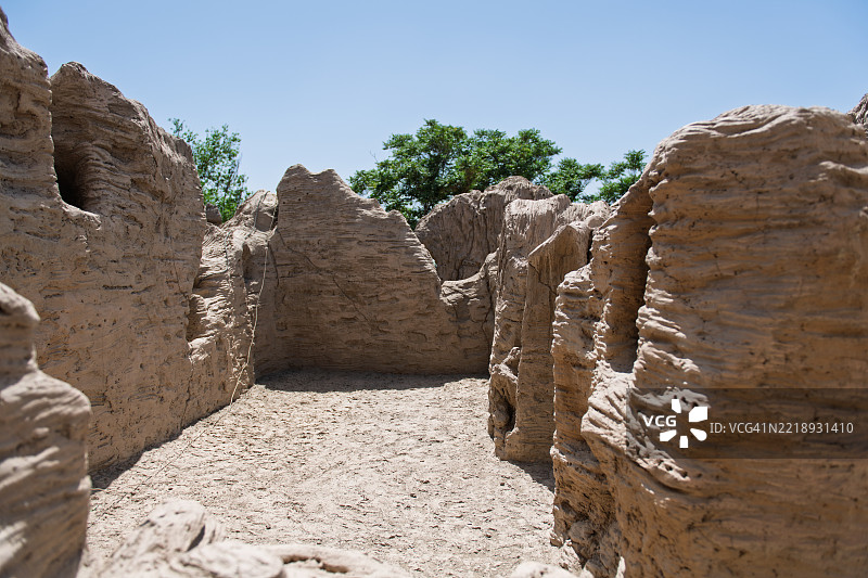 吐鲁番交河古城的泥砖墙图片素材