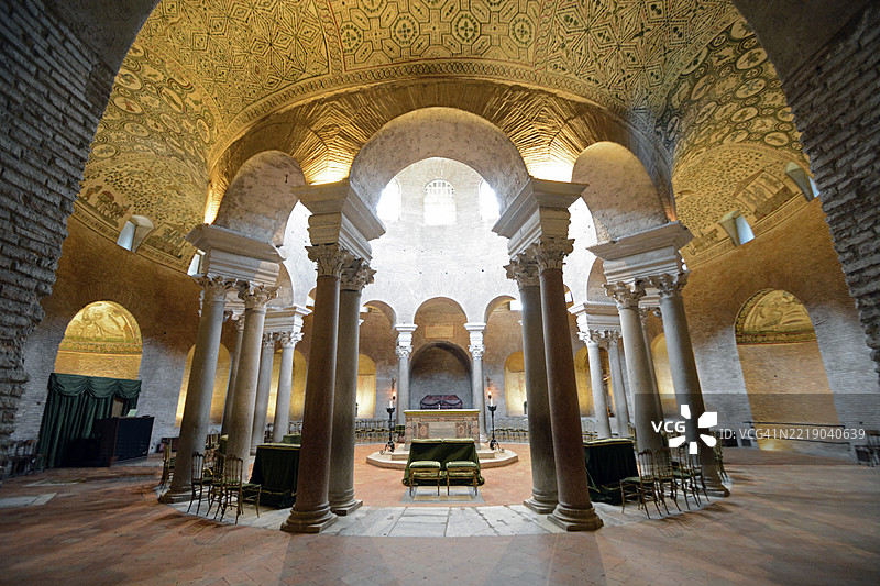 圣科斯坦察陵墓 - 内部 - 广角镜头 3图片素材