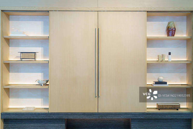 现代木制展示架柜图片素材