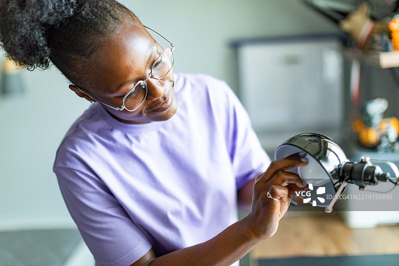 家庭日常用电图片素材