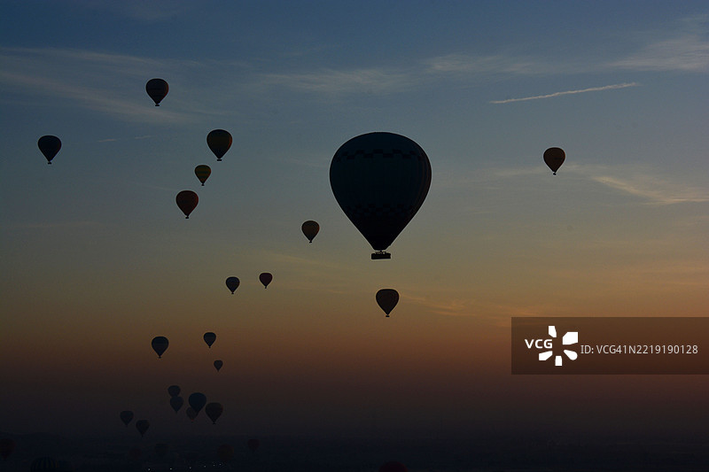 埃及日出热气球图片素材