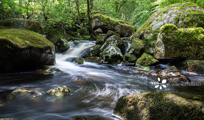 从凯斯特山俯瞰，达特穆尔国家公园的景色图片素材
