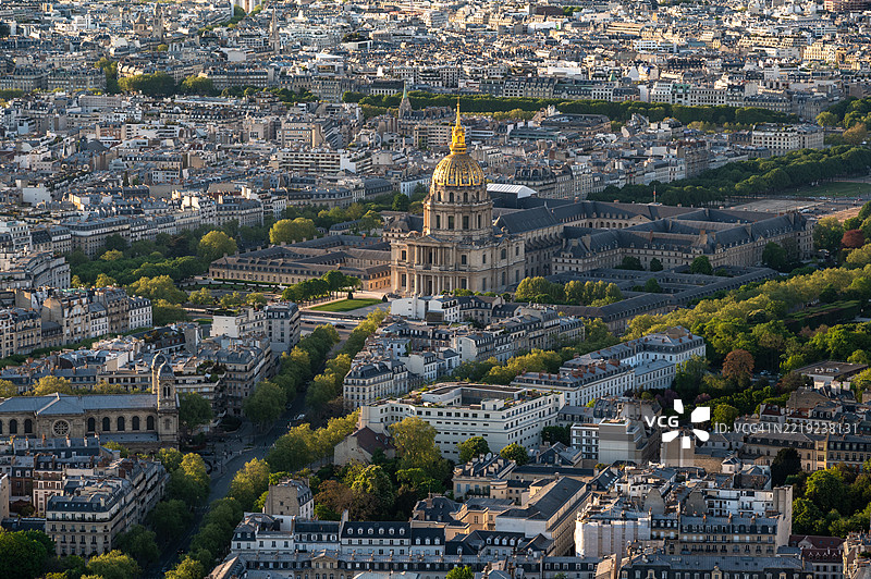 巴黎法国荣军院的高空视角图片素材
