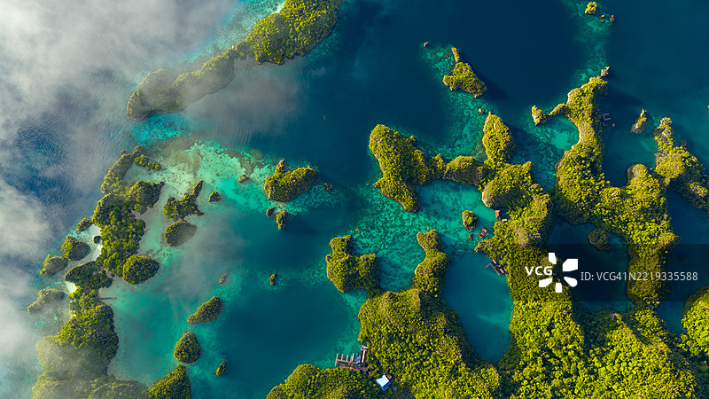 印度尼西亚拉贾安帕特皮亚伊尼莫群岛的空中视角图片素材