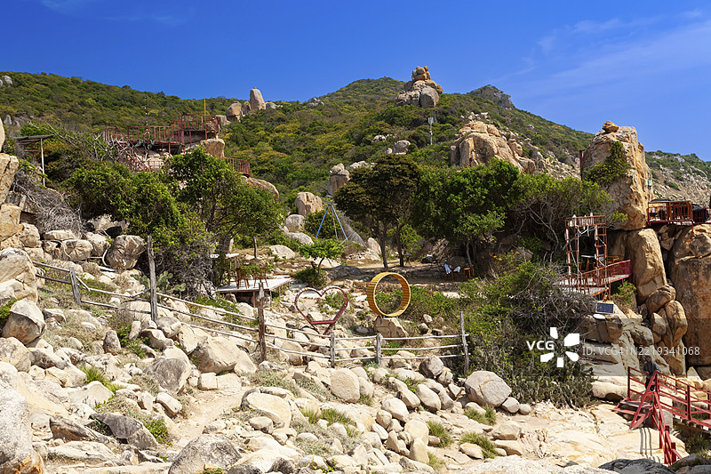 越南宁顺省温海的努伊楚国家公园的岩石海岸图片素材