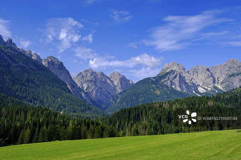 意大利欧洲，卡尔尼克阿尔卑斯山，朱利安弗留利，特尔扎格兰德山，特尔扎梅迪亚山，普洛德恩，萨波达，帕卢区图片素材