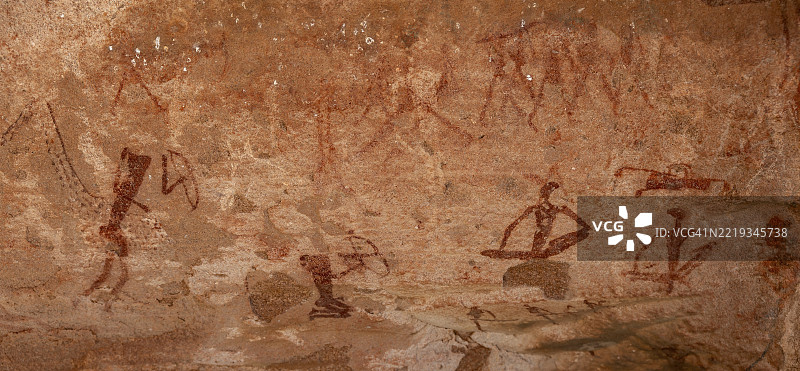 岩石板上的人物描绘，岩石雕刻，图维尔丰廷，库内内，纳米比亚，非洲图片素材