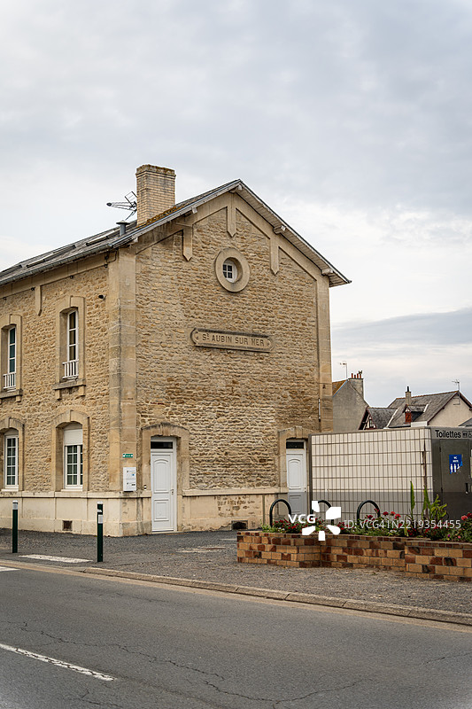 法国诺曼底的圣奥班海镇。图片素材