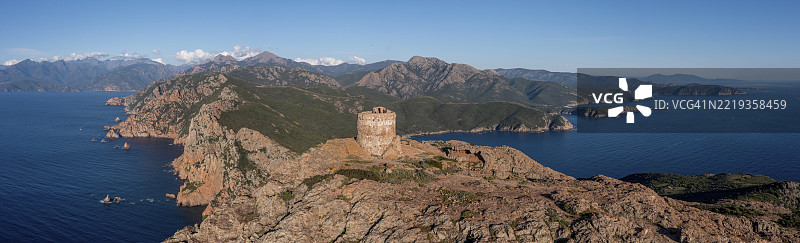 空中俯瞰，全景，热那亚塔，石塔，图尔茹塔，卡波罗索，波尔图湾，科西嘉，法国，欧洲图片素材