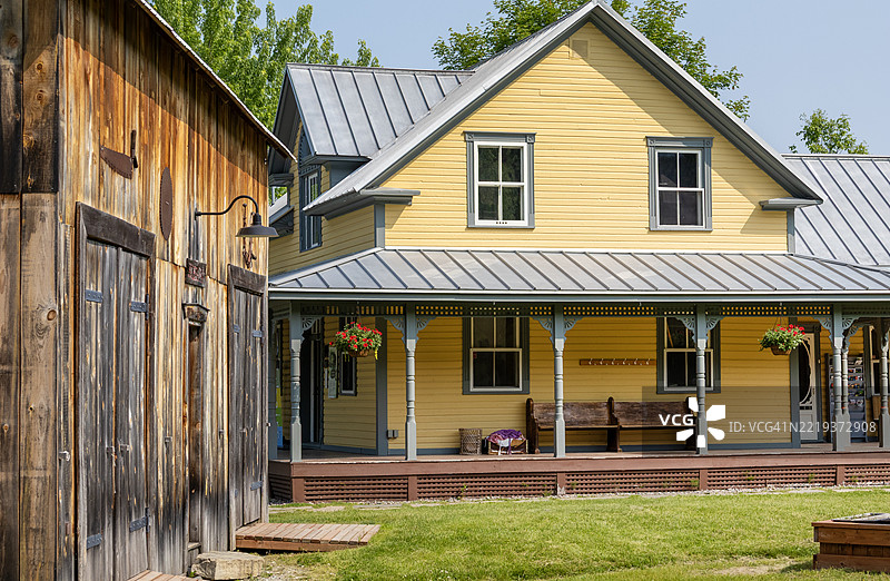 费尔贝恩之家和谷仓，魁北克省韦克菲尔德，加拿大图片素材